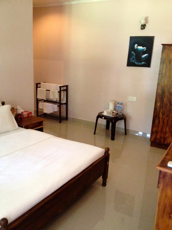 Fire Dragon Hideaway Hotel เนกอมโบ ห้อง รูปภาพ