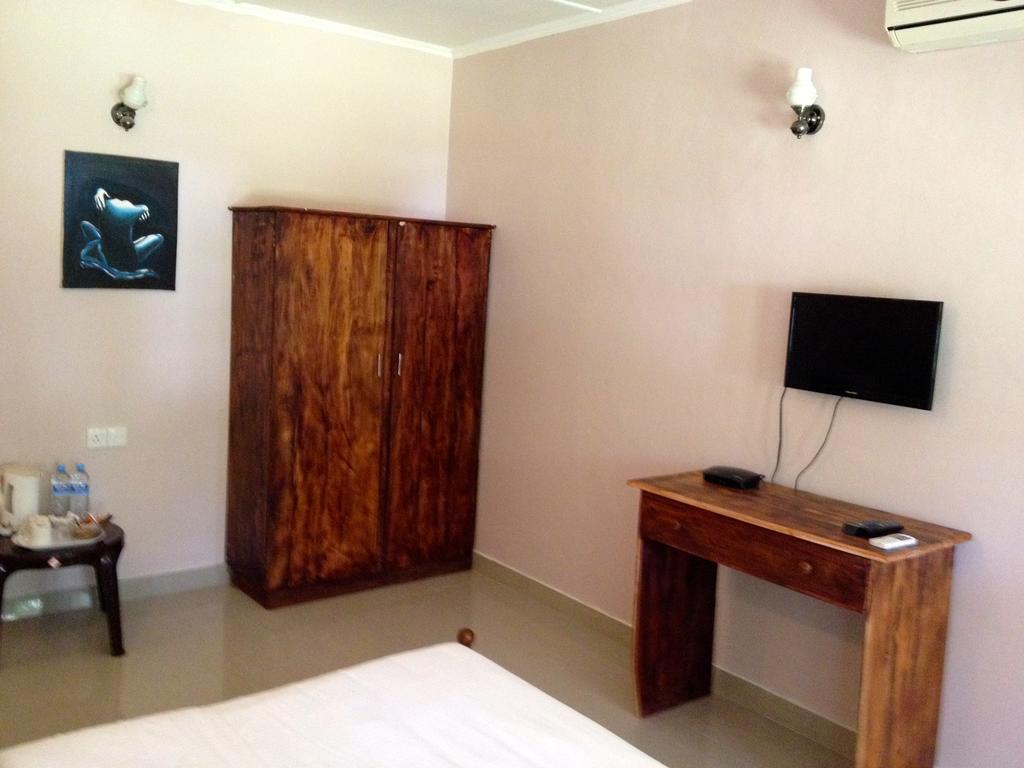Fire Dragon Hideaway Hotel เนกอมโบ ห้อง รูปภาพ