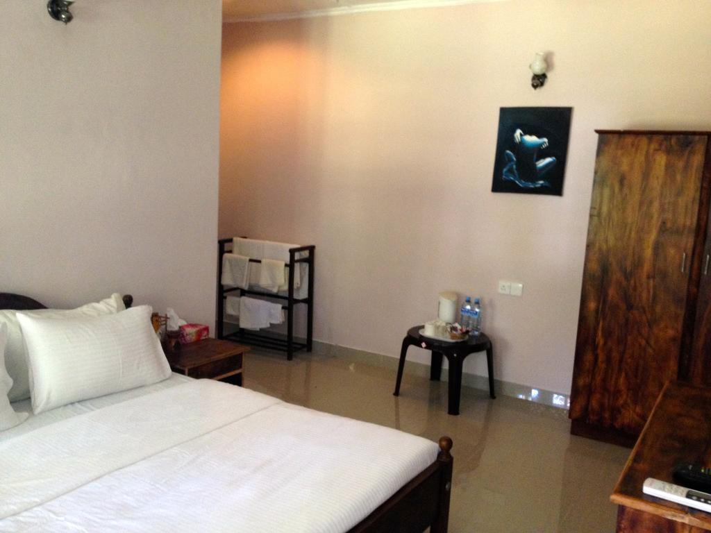 Fire Dragon Hideaway Hotel เนกอมโบ ห้อง รูปภาพ