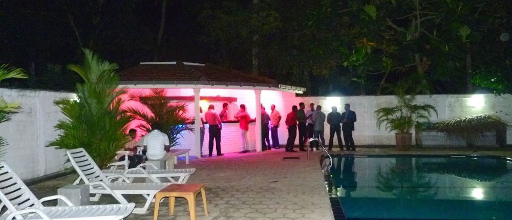 Fire Dragon Hideaway Hotel เนกอมโบ ภายนอก รูปภาพ