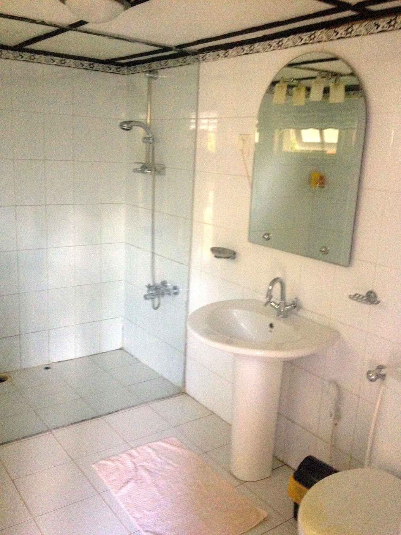 Fire Dragon Hideaway Hotel เนกอมโบ ภายนอก รูปภาพ